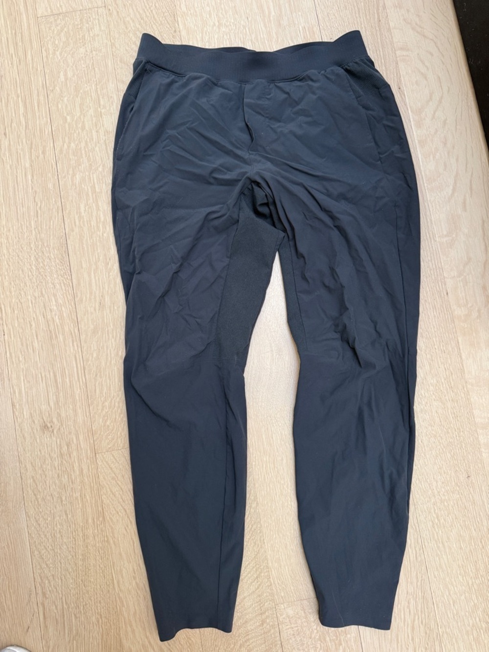Lululemon Men's Black Performance Jogger Pants